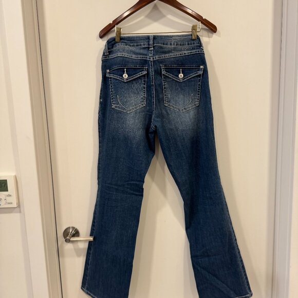INC International Concepts BOOT LEG CURVY FIT-SHORT (SIZE 6S) JEANS - Picture 2 of 5